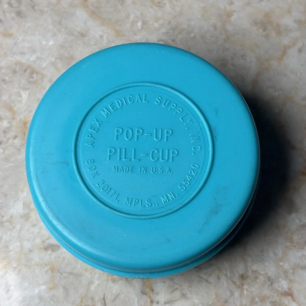 Vintage Blue Collapsible Cup Pop Up Pill Cup Apex Medical Supply USA Retro‎